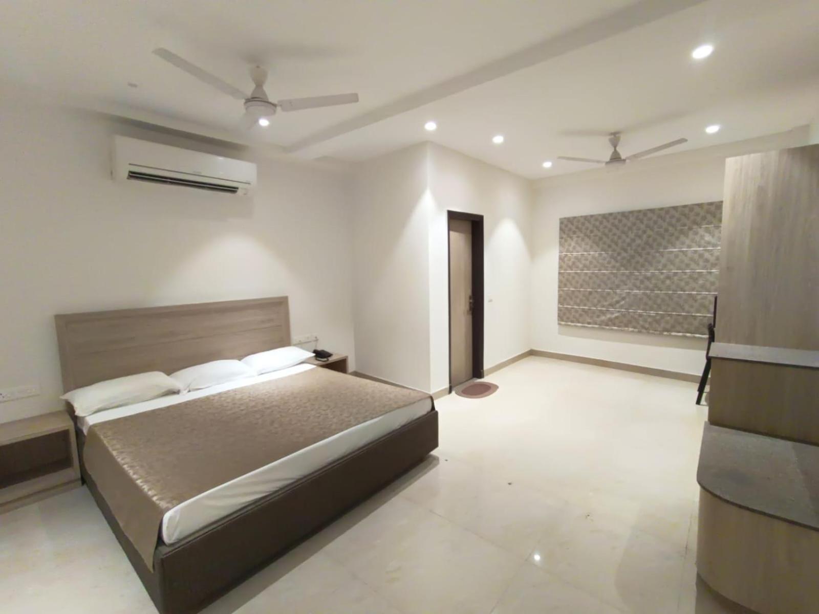 Hotel Bagla Atithi Banaras Bénarès Extérieur photo