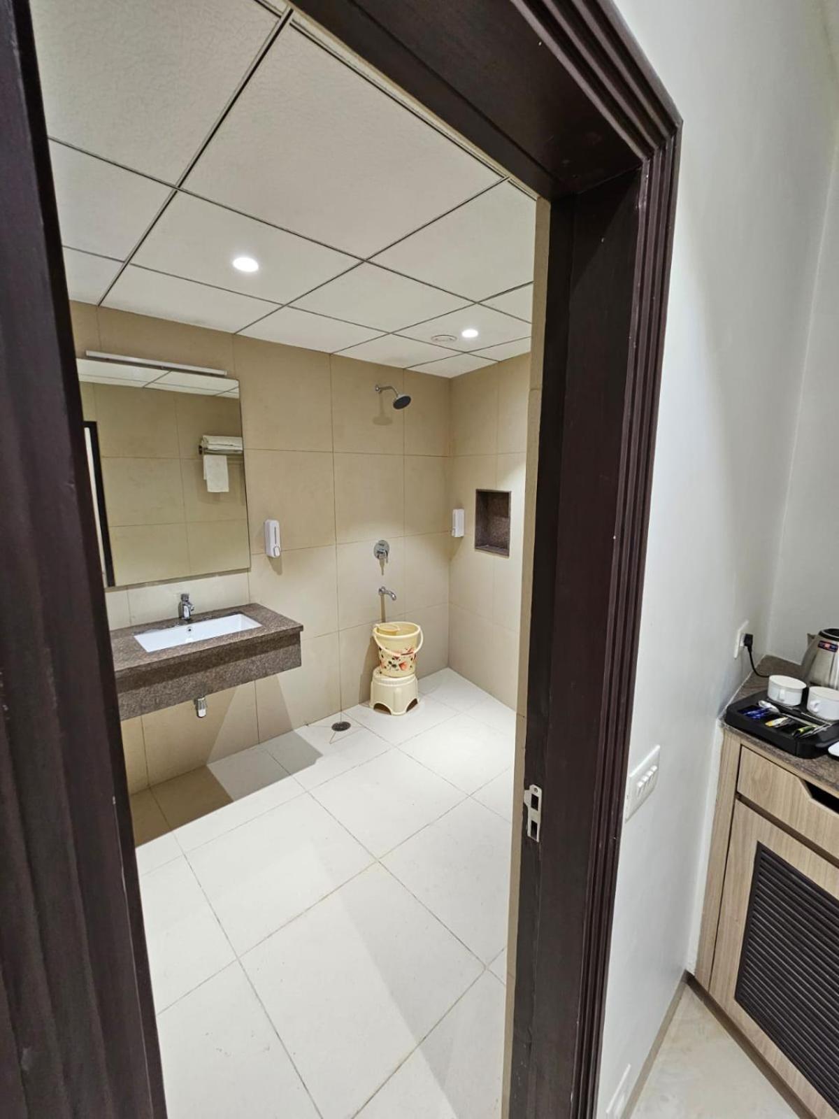 Hotel Bagla Atithi Banaras Bénarès Extérieur photo