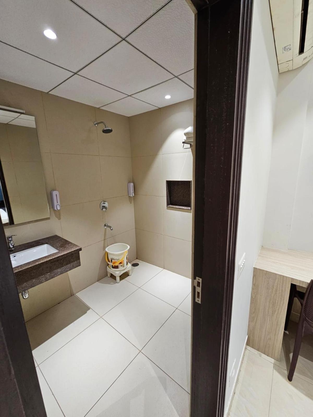 Hotel Bagla Atithi Banaras Bénarès Extérieur photo